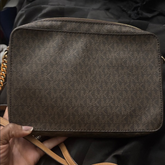 MK Handbag - Picture 2 of 3